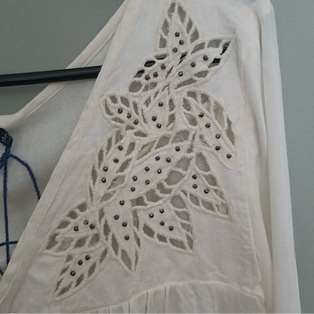 Silver Jeans Off White Embroidered & Embellished Boho Top - Large NWT. FABULOUS! - Picture 2 of 12